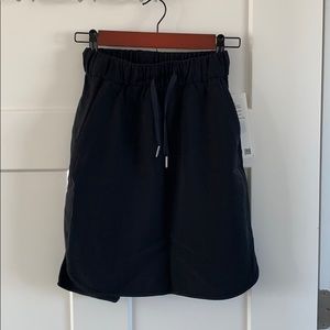 On the fly Lulu lemon skirt